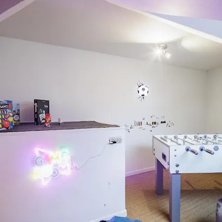 Appartement Le Cezanne - Jardin - Parking - Babyfoot - Centre-ville Troyes