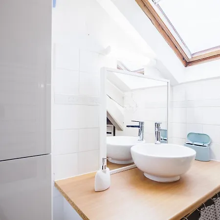 Appartement Le Cezanne - Jardin - Parking - Babyfoot - Centre-ville Troyes